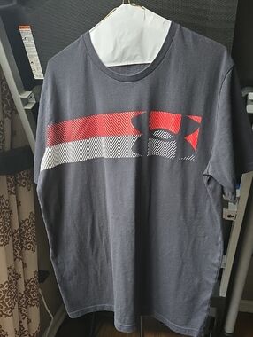 Under Armor Men's Tshirt